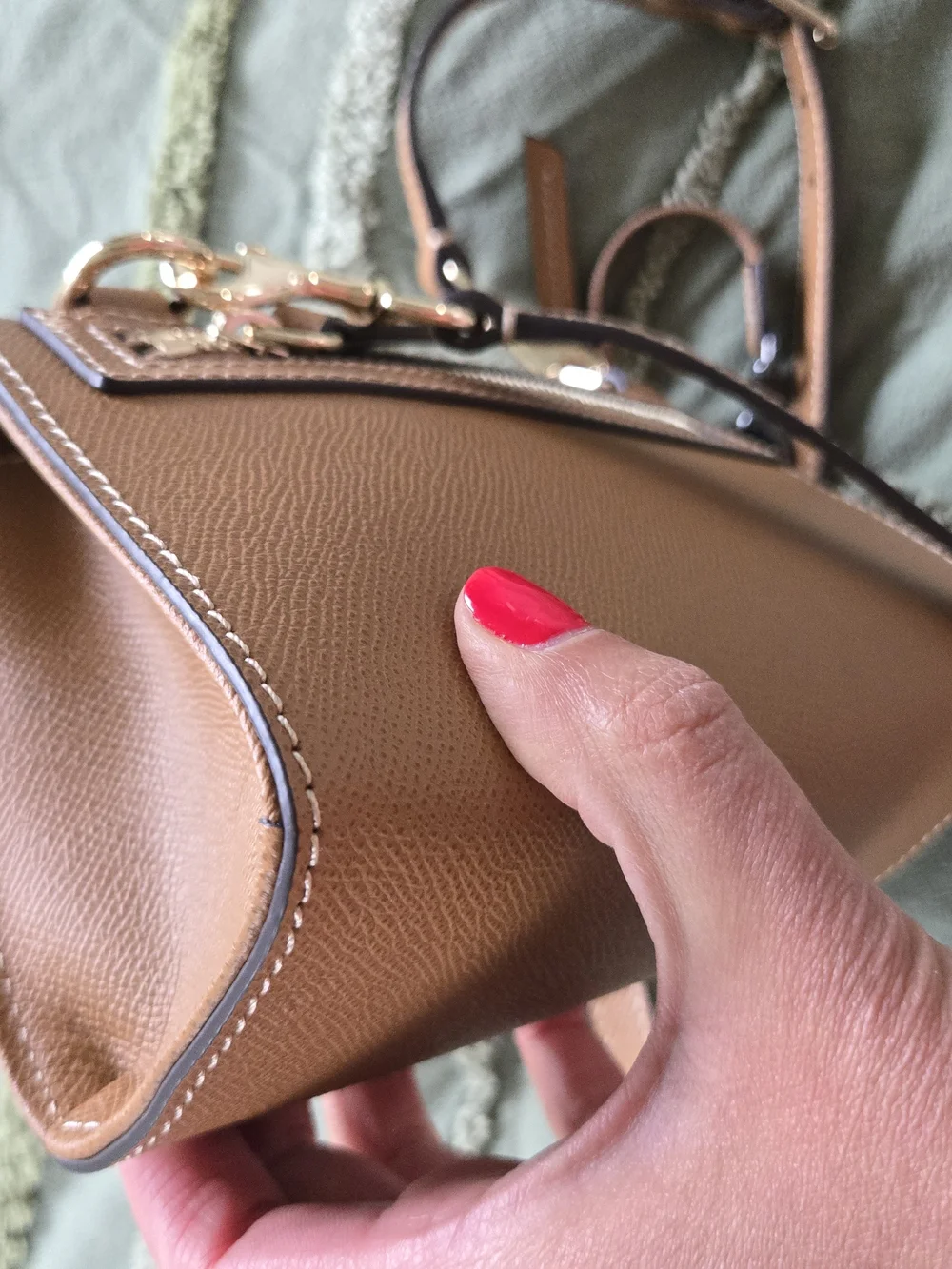Dooney & Bourke Alpine Janine 20